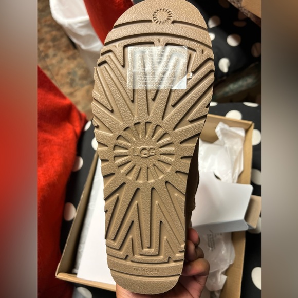 Brand new sparkly Ugg’s - Picture 3 of 6